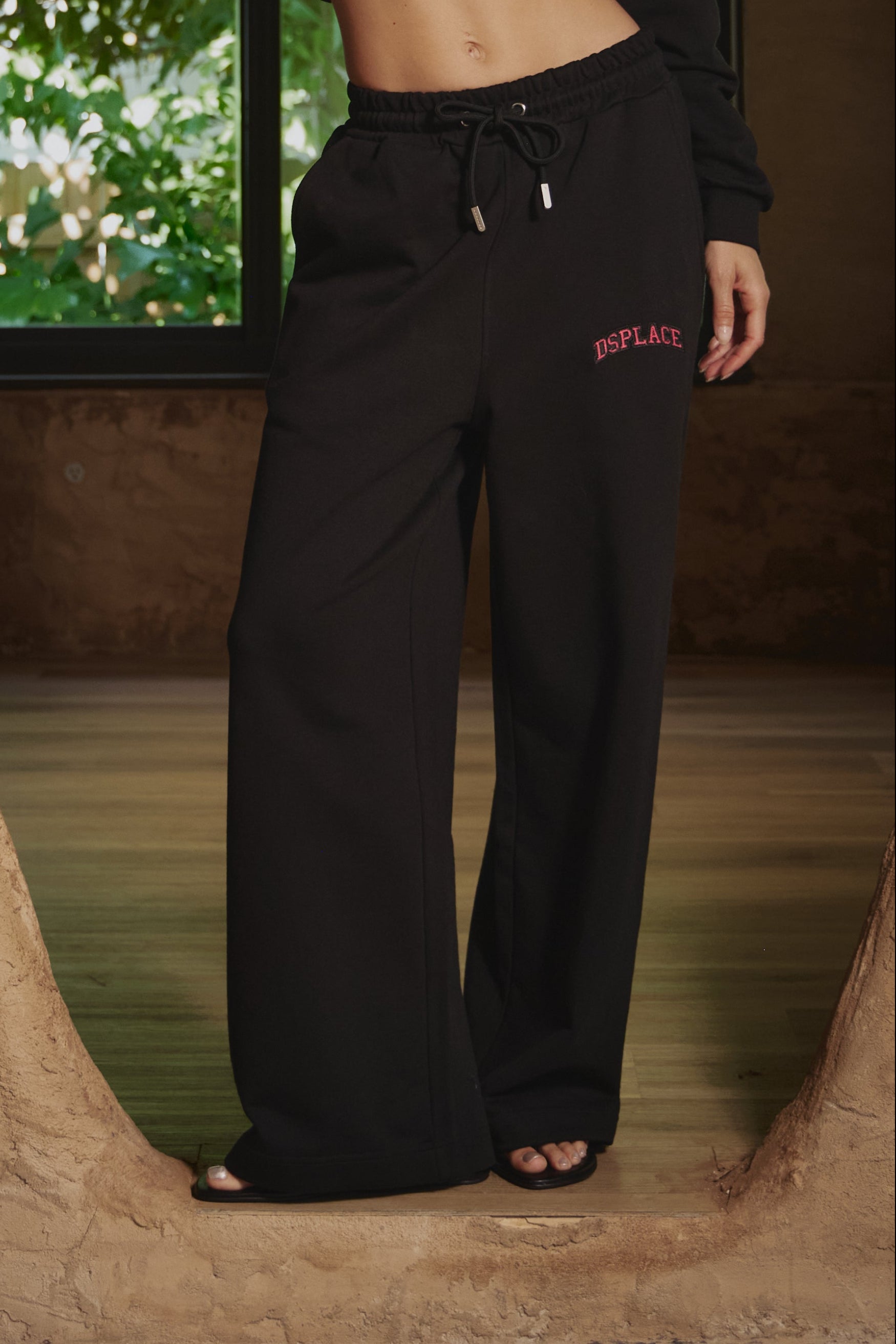 Atlas Sweatpants - Black University Logo