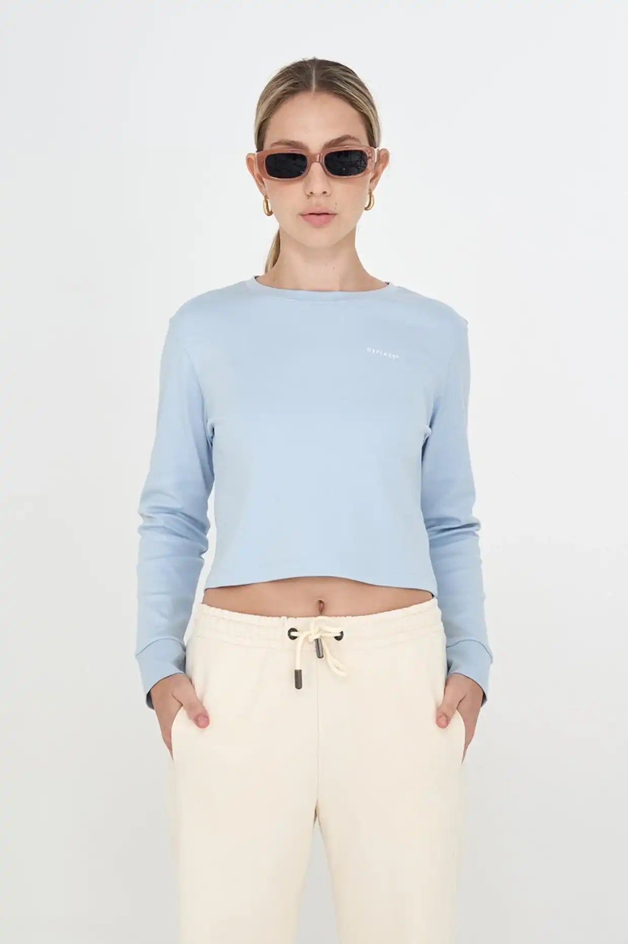 Novita Tee - Sky Blue - DSPLACE