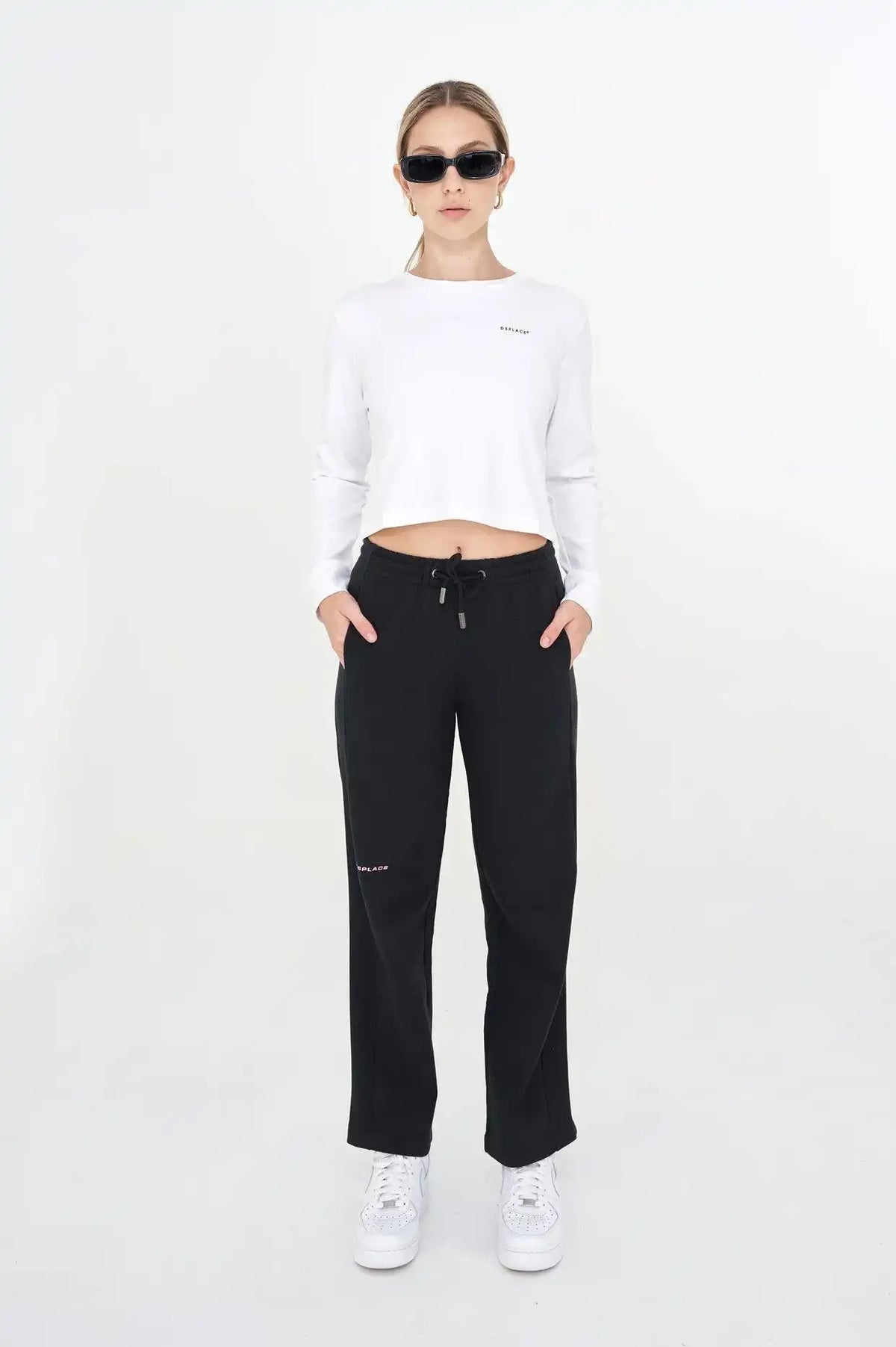 Novita Tee - Salt White - DSPLACE