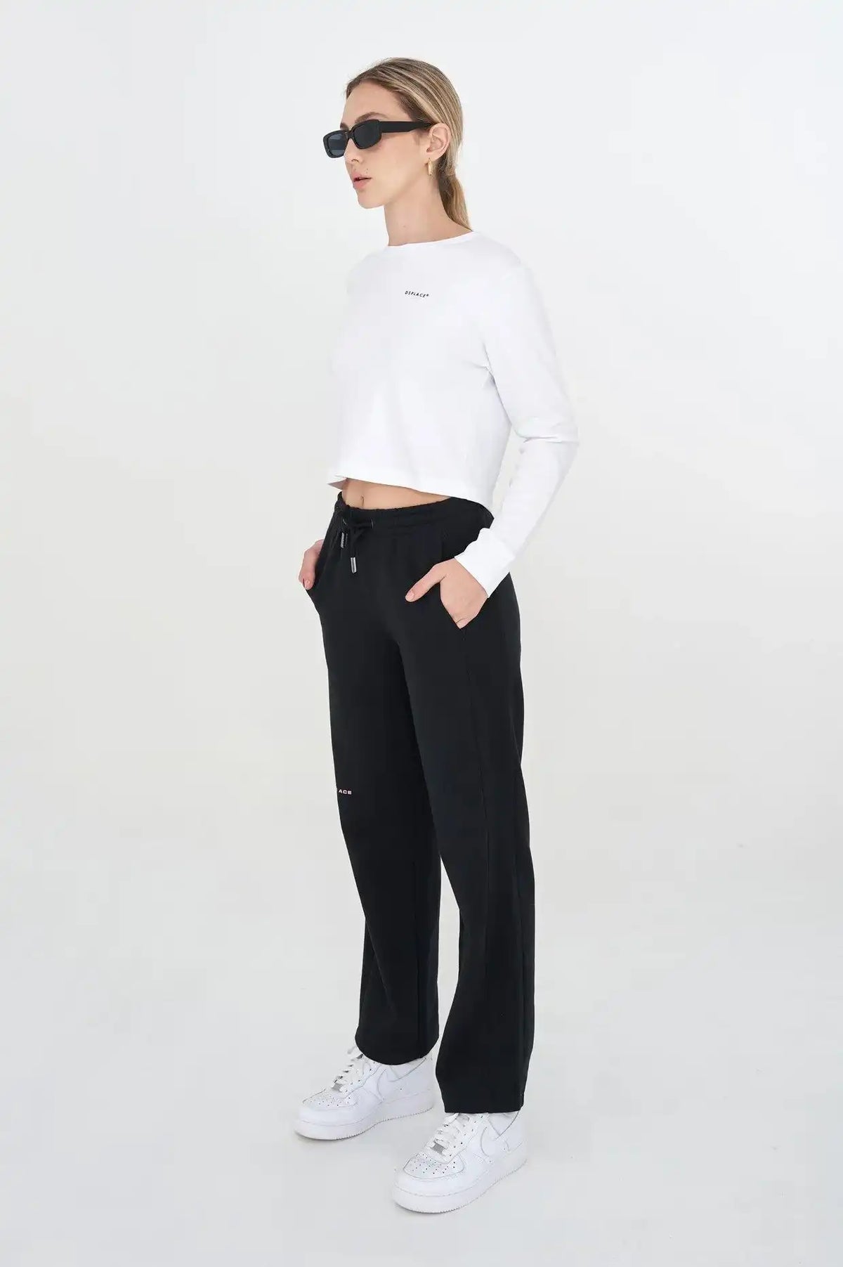 Novita Tee - Salt White - DSPLACE
