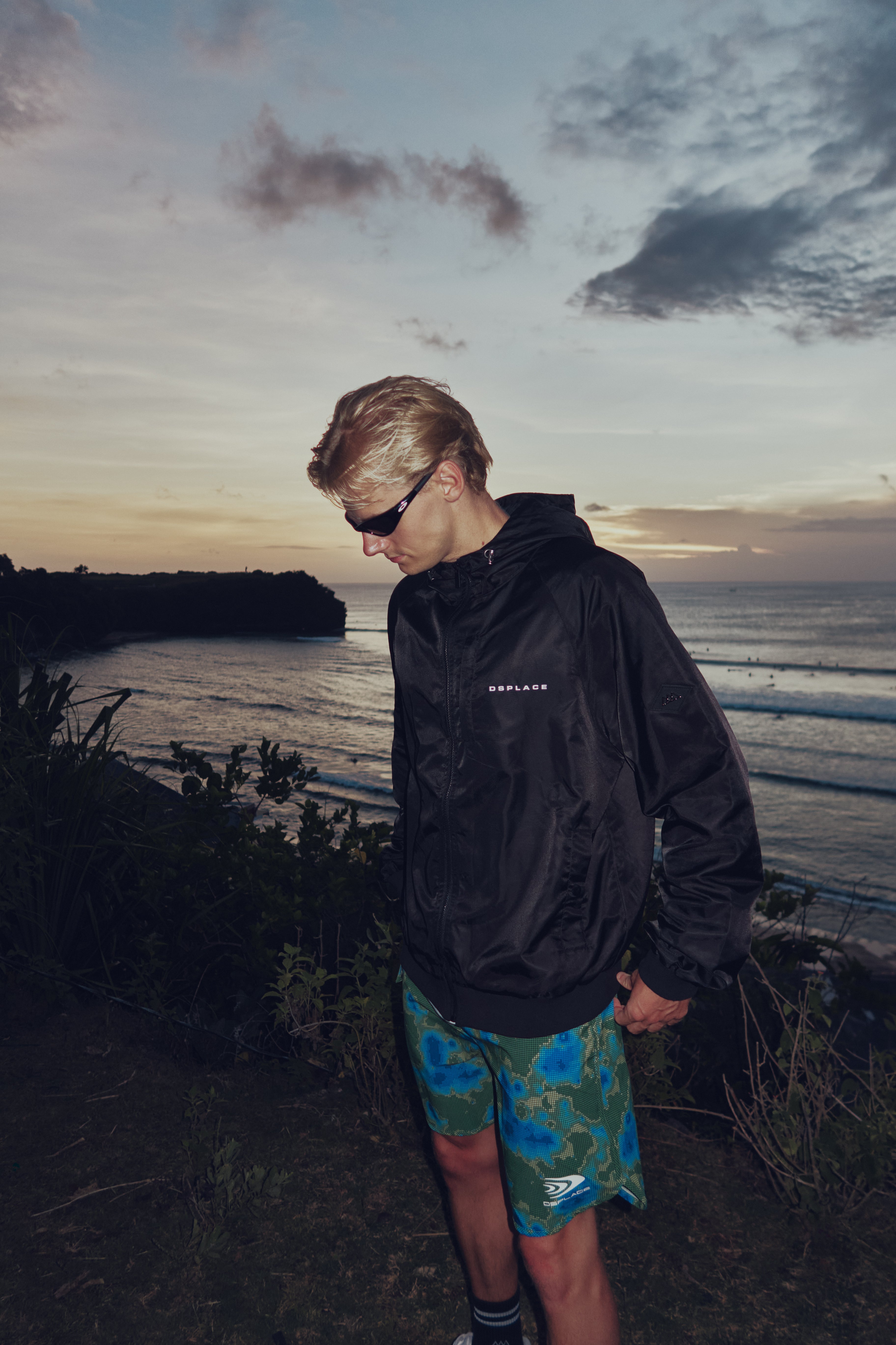 The Axel Windbreaker - Jet Black